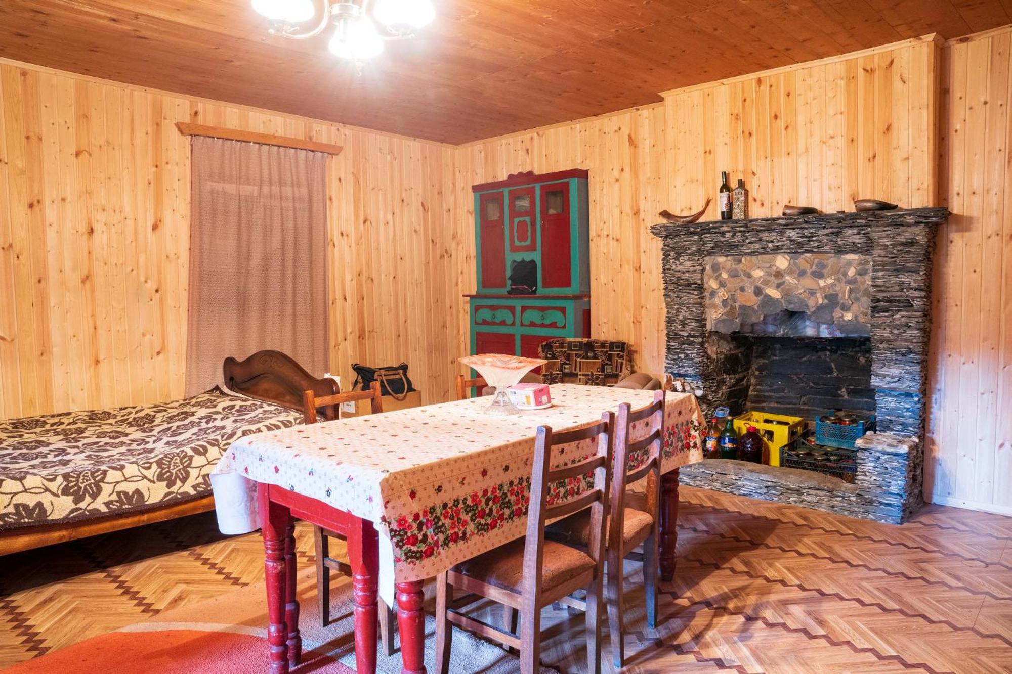 Guesthouse Svani ウシュグリ エクステリア 写真
